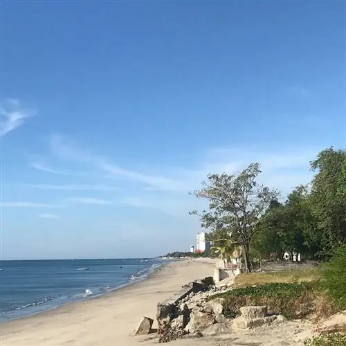 тихий пляж в Плайя-Бланка, Панама