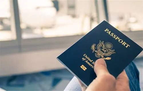 США объявляют о повышении паспортных сборов