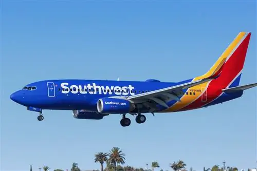 Southwest Airlines предлагает всем пассажирам наборы для домашнего тестирования со скидкой
