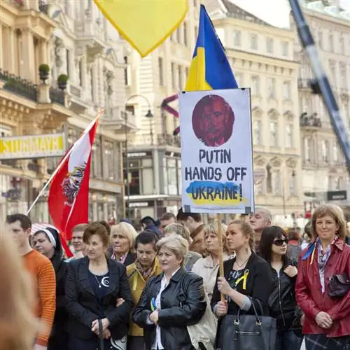 Протесты против вторжения России в Украину во время российско-украинской войны