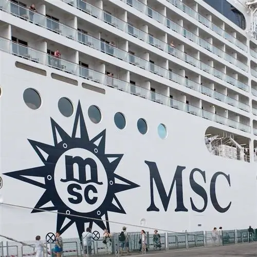 Логотип MSC на корабле