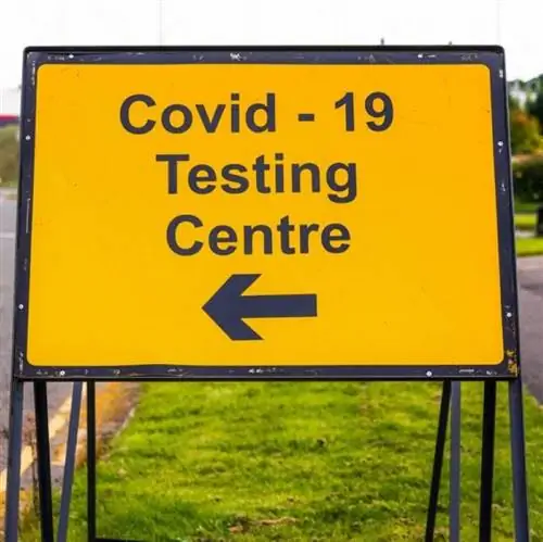 Знак центра тестирования Covid-19 Знак центра тестирования Covid-19
