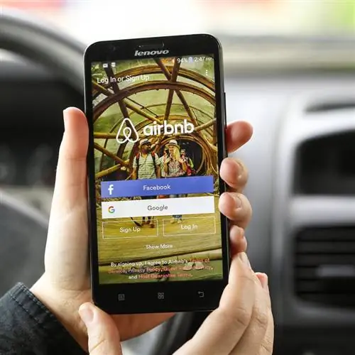 войти в приложение airbnb