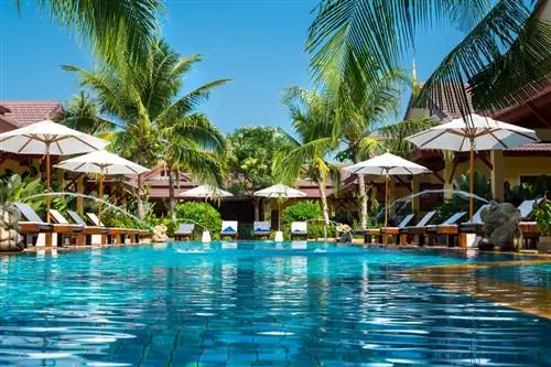 Приготовьтесь к лету заоблачных цен на авиабилеты и гостиничные номера