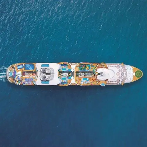 Круизный лайнер «Чудо морей» сверху