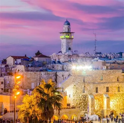 Иерусалим, старый город Израиля у Стены Плача и Купола Скалы