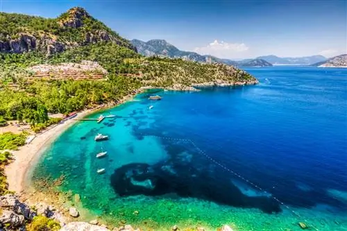 7 бюджетных пляжных направлений в Европе, которые стоит посетить этим летом