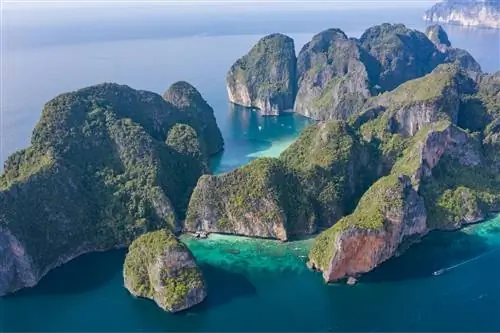 Пляж Таиланда, прославившийся благодаря фильму Ди Каприо, снова закроется из-за чрезмерного туризма