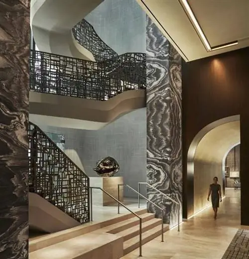 Интерьер роскошного отеля Four Seasons