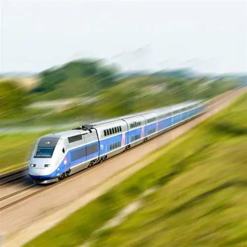 высокоскоростной поезд французской компании SNCF