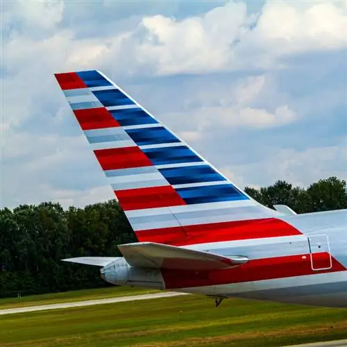 Хвост самолета American Airlines