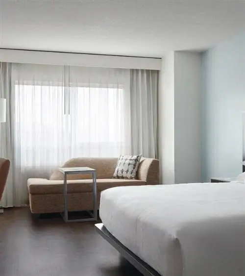 Номер в отеле Marriott в Орландо, США.