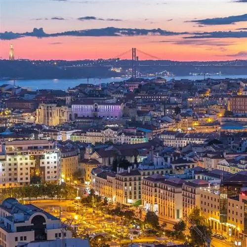 Лиссабон, Португалия на закате