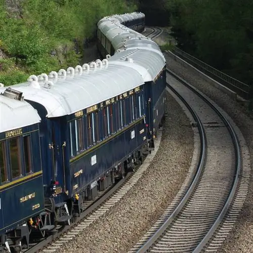 Поезд Venice Simplon-Orient-Express в пути