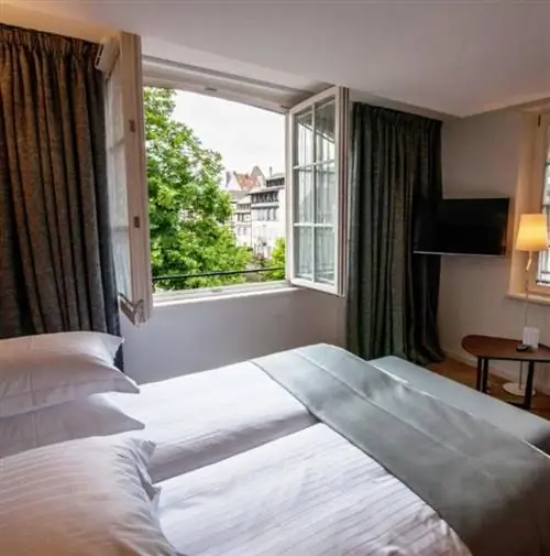 Привилегированный двухместный номер Pavillon REGENT PETITE FRANCE с 1 кроватью