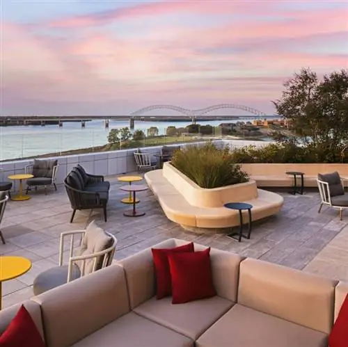 Бар на крыше отеля Hyatt Centric Beale Street Memphis