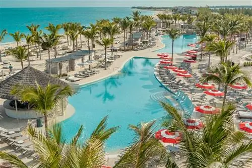 Эти летние туристические предложения позволят вам остановиться в роскошном отеле за меньшие деньги