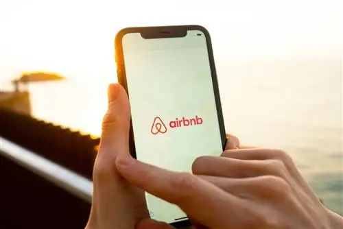 Airbnb борется с отменой приема хозяев, что это значит для путешественников