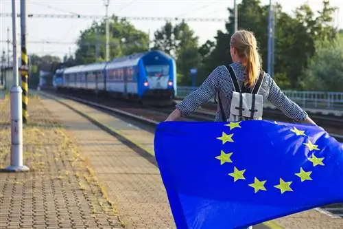 Вот как вы можете путешествовать по 33 странам Европы на поезде менее чем за 200 долларов