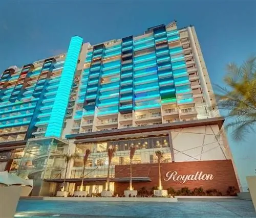 Курорт Royalton CHIC в Канкуне, Мексика