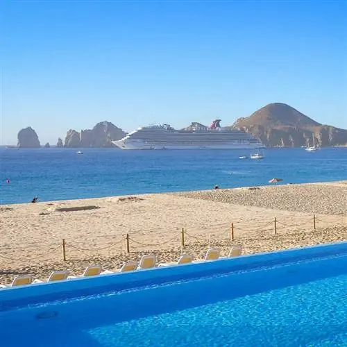 Кабо-Сан-Лукас в Мексике, Тихоокеанское побережье.