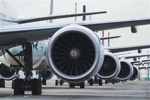 Авиакомпании США с наибольшим количеством задержек и отмен рейсов в этом месяце