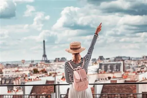 Этим летом американские путешественники будут иметь ускоренный въезд при посещении Франции