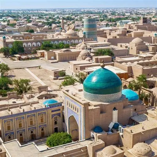 Вид с воздуха на исторический центр города Хива в Убезкистане, Центральная Азия