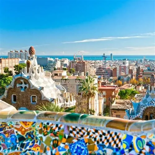 Парк Гуэль в Барселоне, Испания