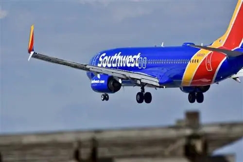 Southwest запускает распродажу внутренних авиабилетов на рейсы этой осенью и зимой