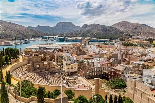 4 невероятных города Испании, которые стоит посетить теперь, когда все ограничения на поездки сняты