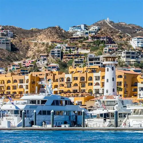 Пристань Кабо-Сан-Лукас в Лос-Кабосе, Южная Нижняя Калифорния, Мексика