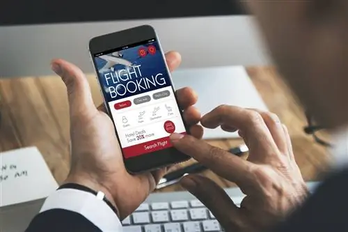 Вот почему эксперты по путешествиям советуют не бронировать авиабилеты на своем мобильном телефоне