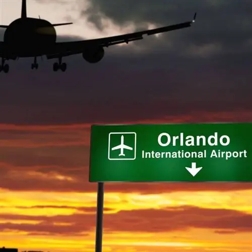 Знак аэропорта Орландо