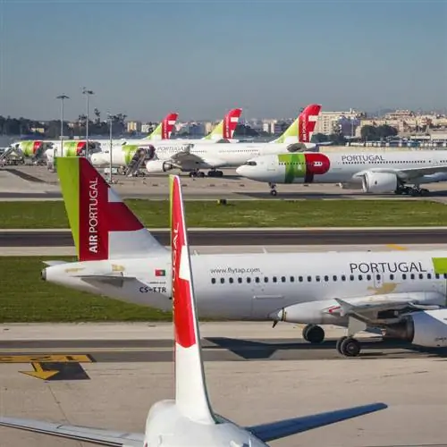 Ряд самолетов TAP Air Portugal