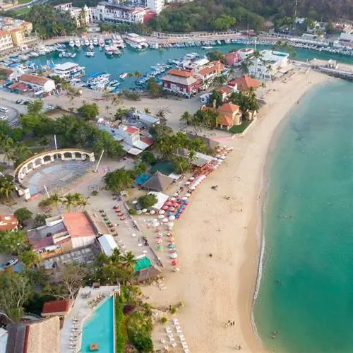 Вид с воздуха на Уатулько, Оахака