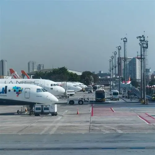 Бразилиа, Федеральный округ Бразилии. Побег из международного аэропорта Жуселину Кубичек