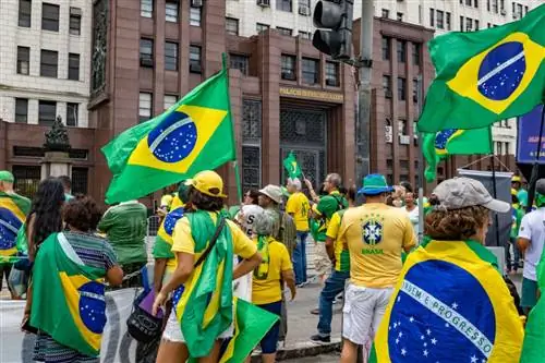 Гражданские беспорядки в Бразилии: безопасно ли путешествовать прямо сейчас?