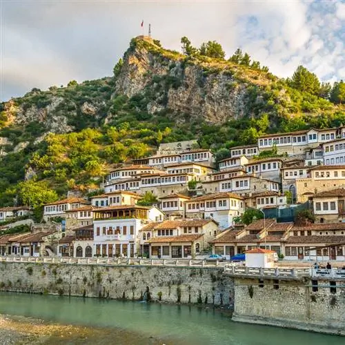 Традиционные дома османской эпохи в Берате, Центральная Албания, Балканы