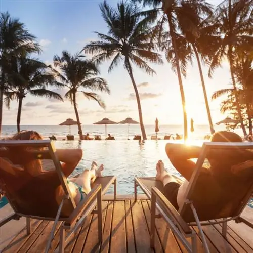 роскошные путешествия, романтический пляжный отдых для молодоженов, тропический отдых в роскошном отеле