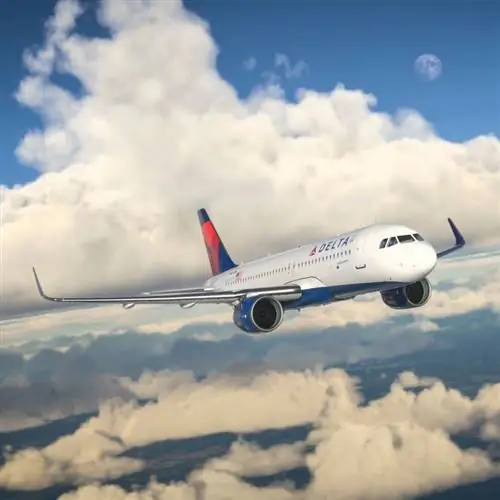 Airbus 320 Delta Air Lines на фото в середине полета