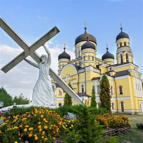 молдавский монастырь ханку