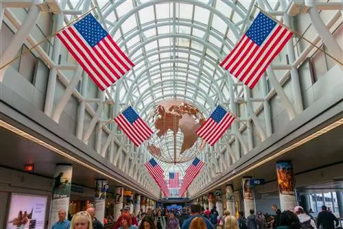 Этот аэропорт США является лидером в мире, предлагая 66 международных направлений