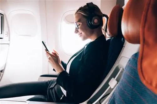 Это 2 авиакомпании США, которые предлагают бесплатный Wi-Fi