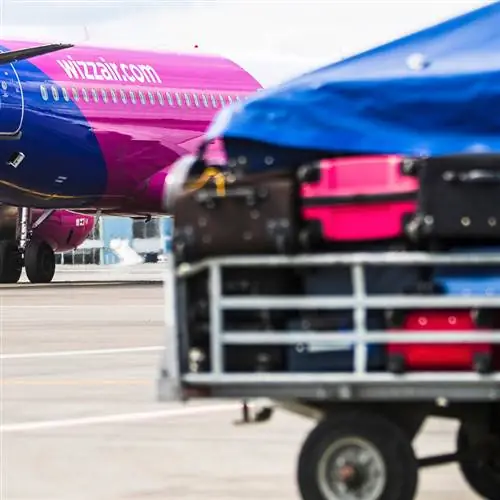 багаж в самолете Wizzair