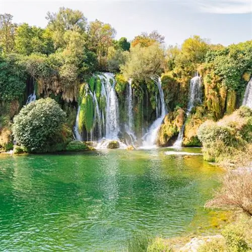 Водопад Кравице в Боснии и Герцеговине