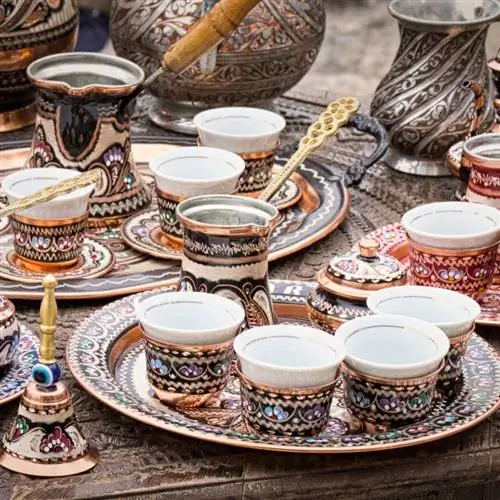 серебряная посуда и кофе в Боснии и Герцеговине