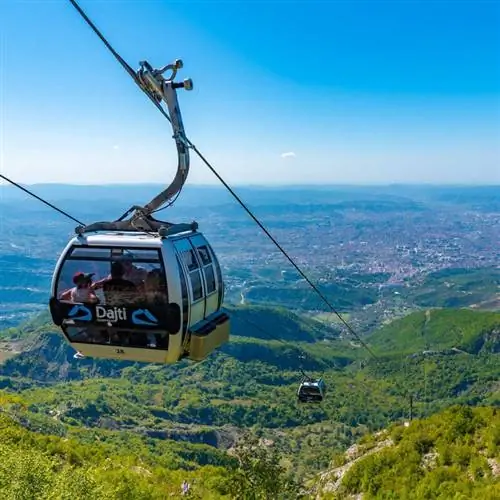 Фуникулер в Тиране, Албании, Балканском полуострове, Восточной Европе