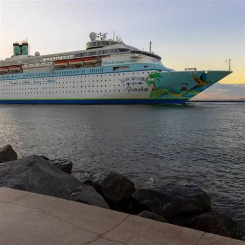 Маргаритавилль на морском корабле