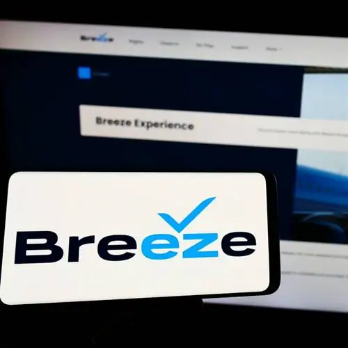 Приложение и веб-сайт Breeze Airways